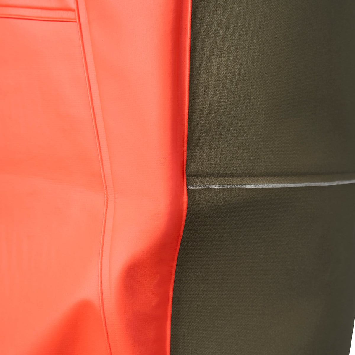 Grundéns Neptune Armored Commercial Grade Bib