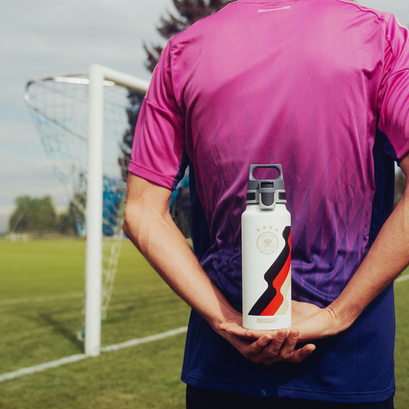 SIGG DFB TEAM WMB ONE 1L - JUOMAPULLO