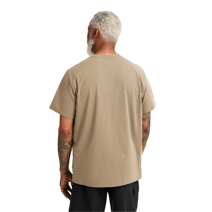 JACK WOLFSKIN MIESTEN TRAVEL T-PAITA UV-SUOJALLA