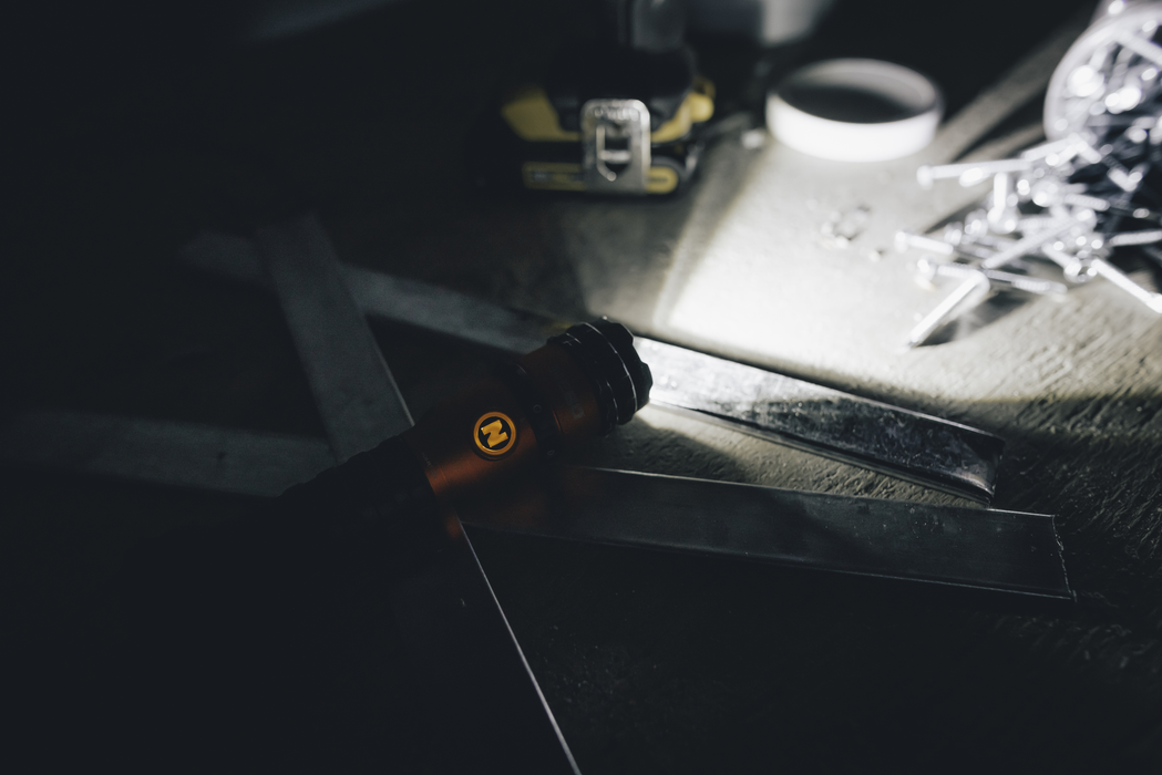 Master Series FL1500 taskuvalaisin