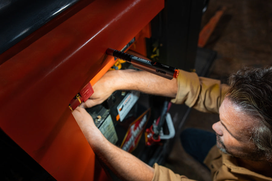 Lil Larry 500 Flex - Black line I Ladattava käsivalaisin