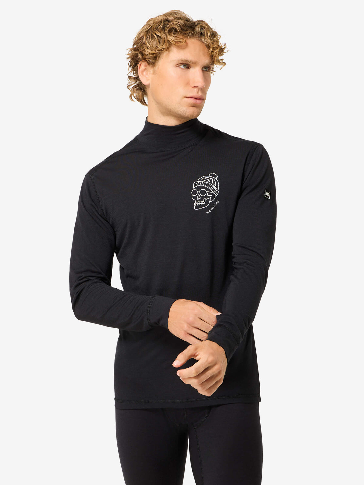 M TUNDRA175 FROSTY TURTLE NECK – mallin päällä