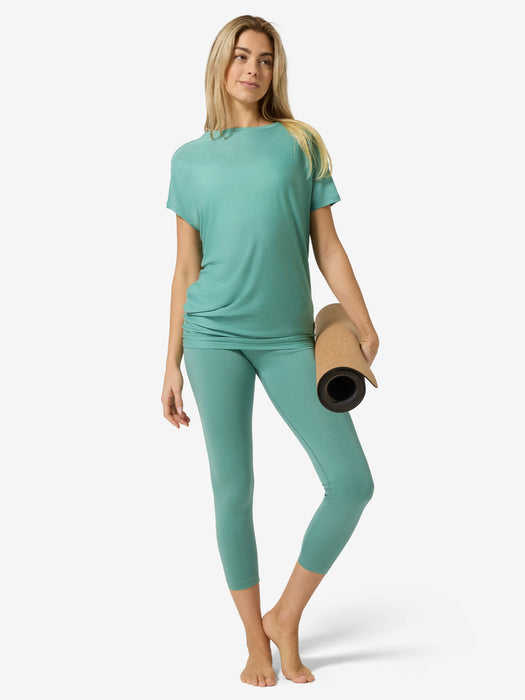 NAISTEN YOGA LOOSE T-PAITA