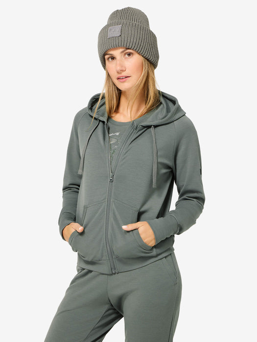 Naisten Everyday Zip -huppari, väri Eucalyptus – mallin päällä