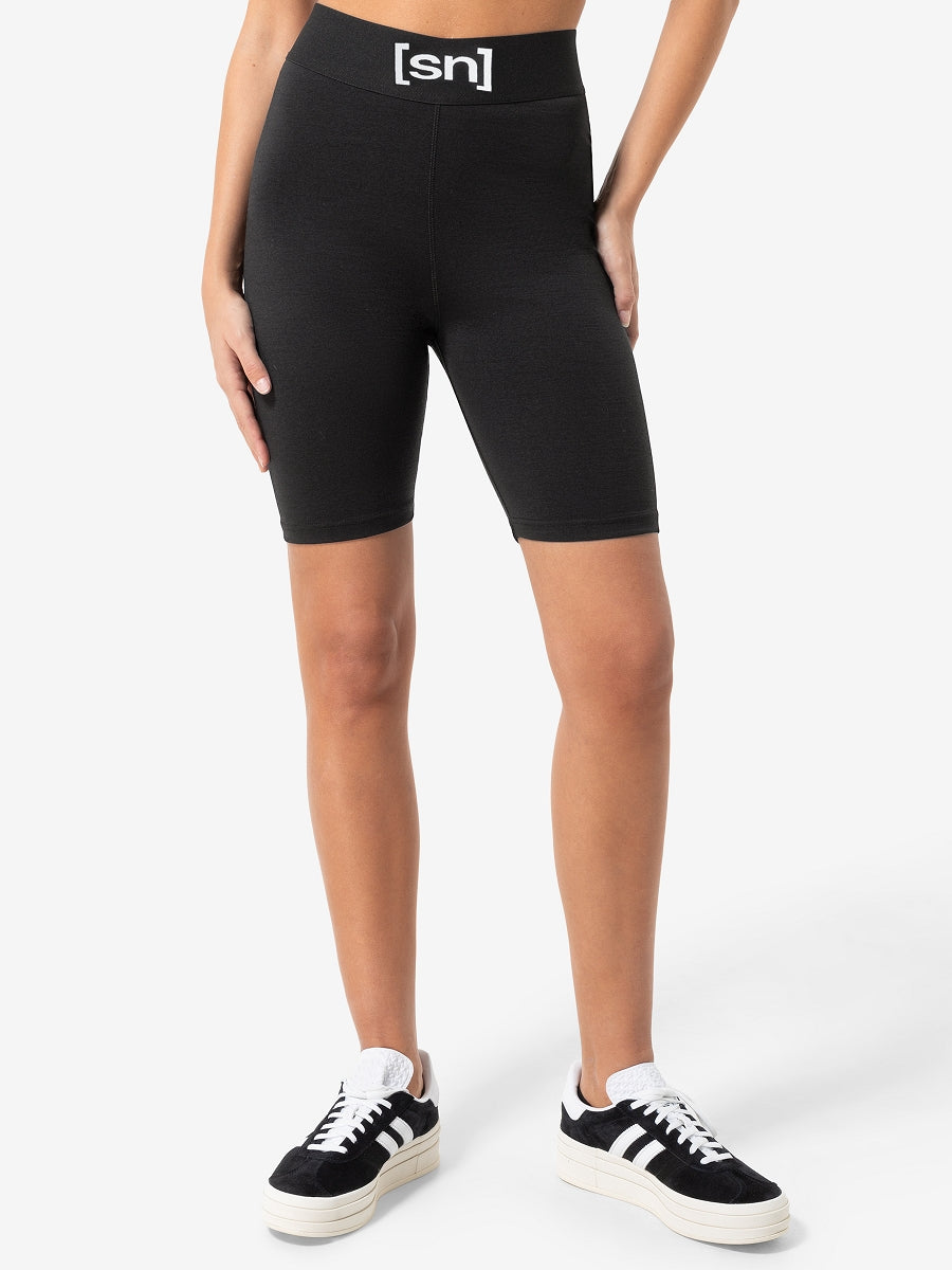 super.natural Fitness naisten merinovillaiset shortsit