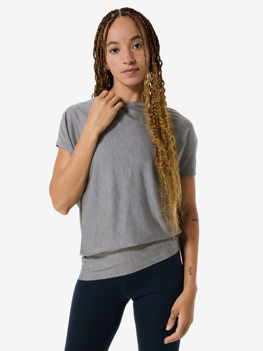 NAISTEN YOGA LOOSE BIO J TEE PAITA