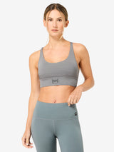 Naisten All Day Super Top -merinotoppi, väri Cashmere Grey Melange – mallin päällä